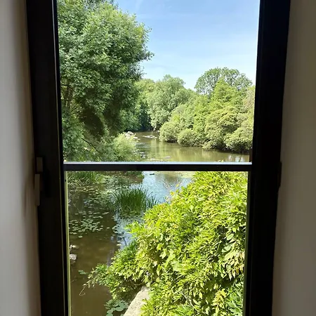 Le Moulin Du Guy, Proche Du Puy Dufou Bed & Breakfast Chanverrie Exterior photo