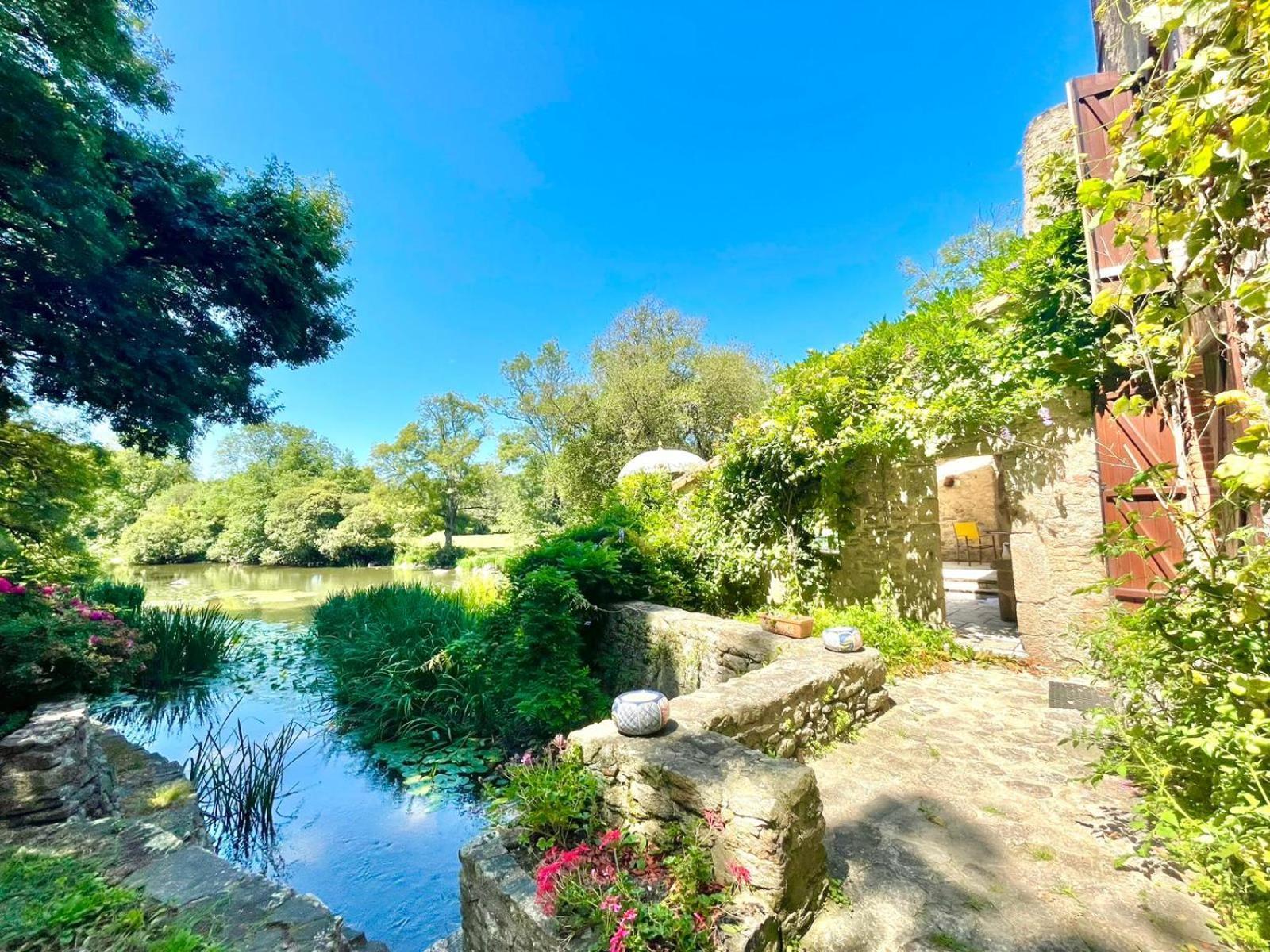 Le Moulin Du Guy, Proche Du Puy Dufou Chanverrie