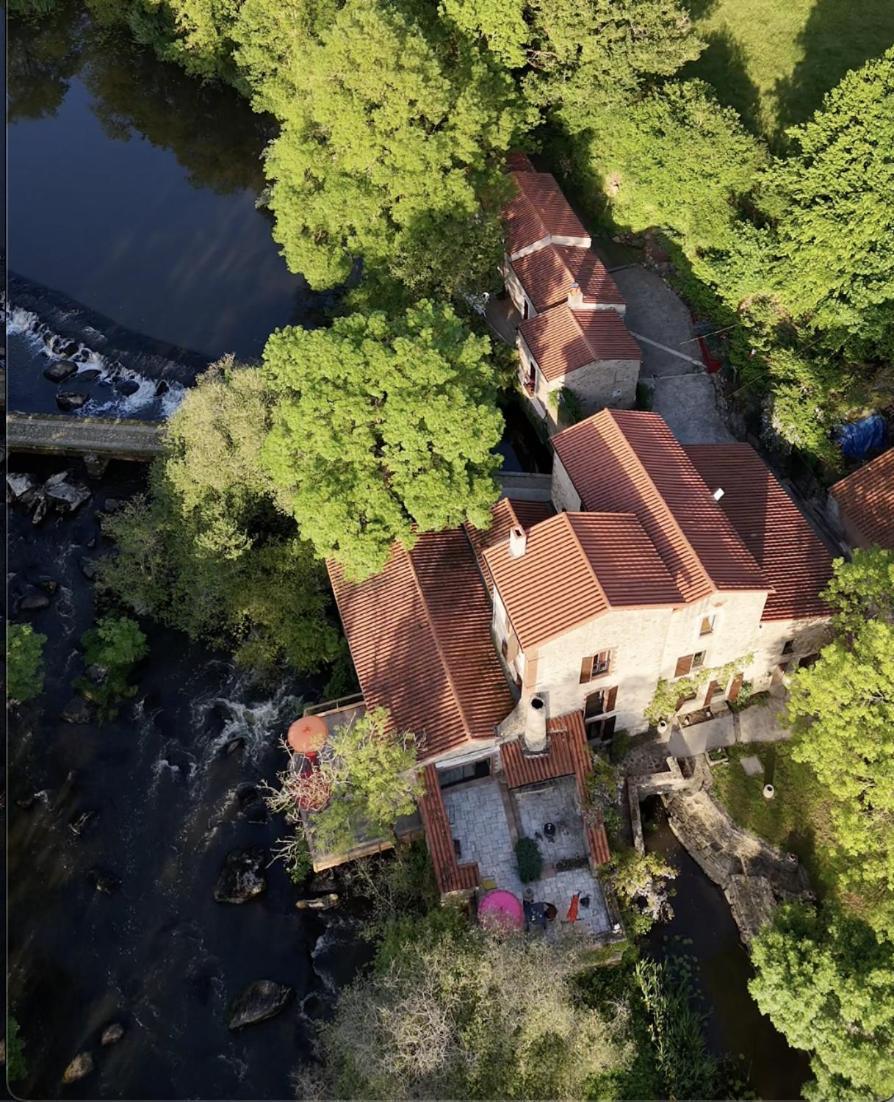 Le Moulin Du Guy, Proche Du Puy Dufou Chanverrie